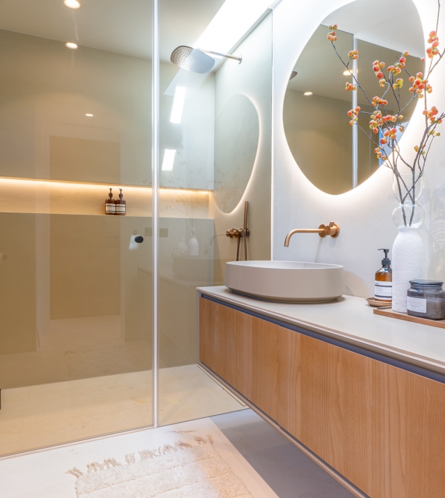 Resa Estates Ibiza te koop for sale finca modern bathroom walk in shower.jpg